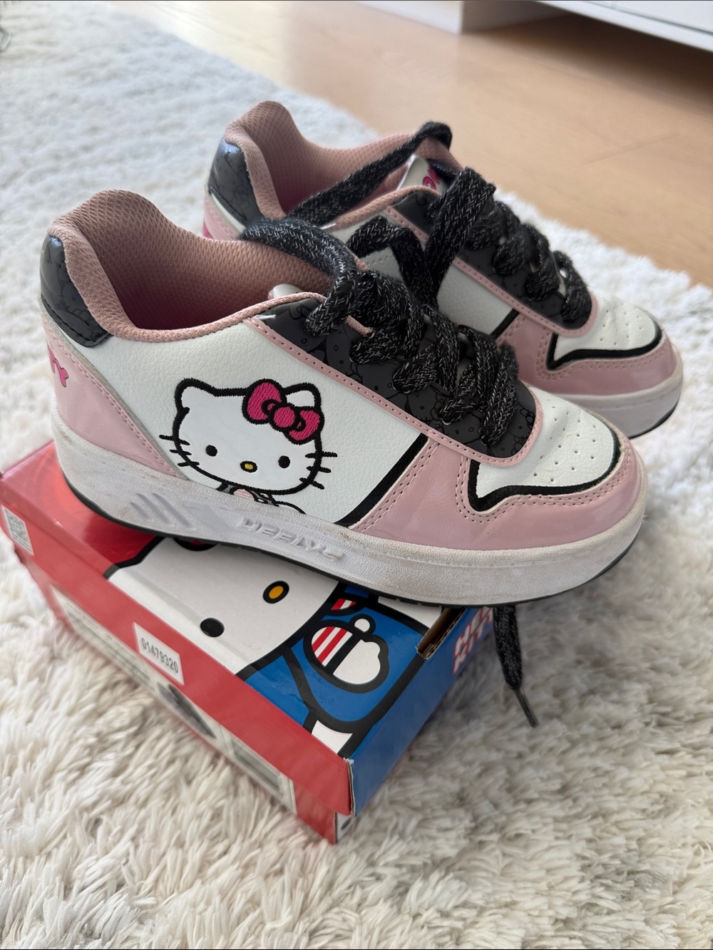 Kids Hello Kitty Pink & White Fashion Sneakers